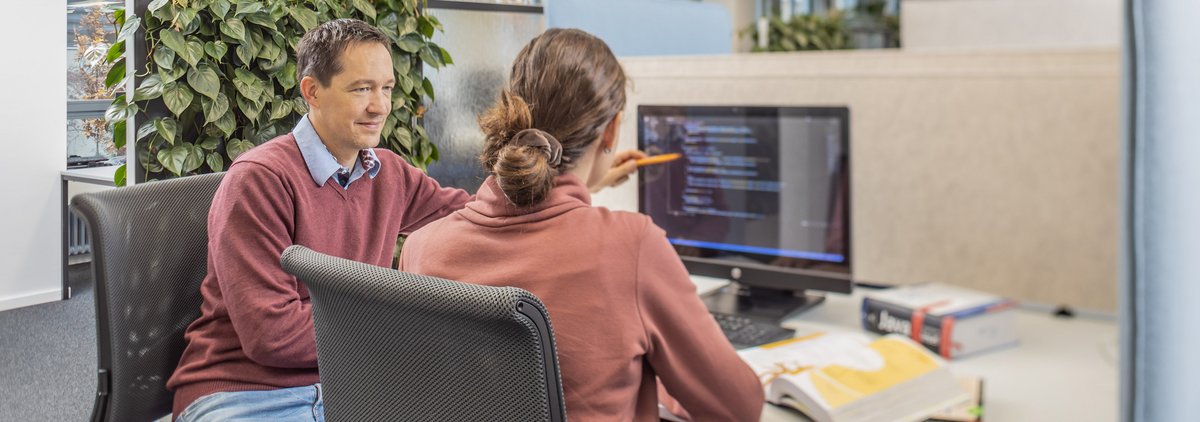 Headerbild für Menü Informatik Bildungsverordnung 2021
