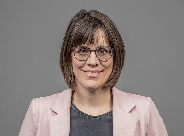 Porträt ZLI Mitarbeiterin Porträt ZLI Mitarbeiterin Fröse-Lehner